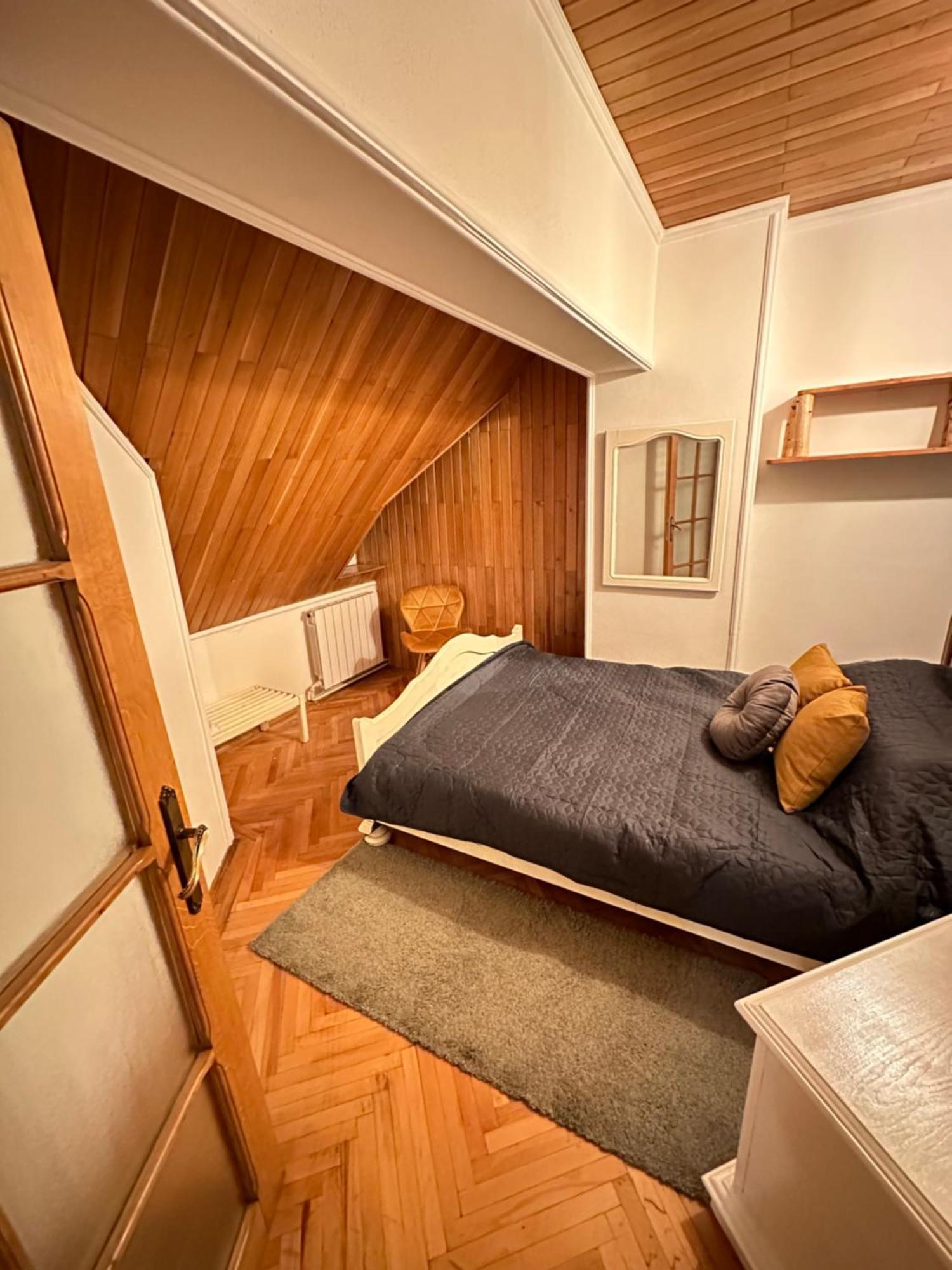 Pine Peak Apartments Предеал Екстериор снимка