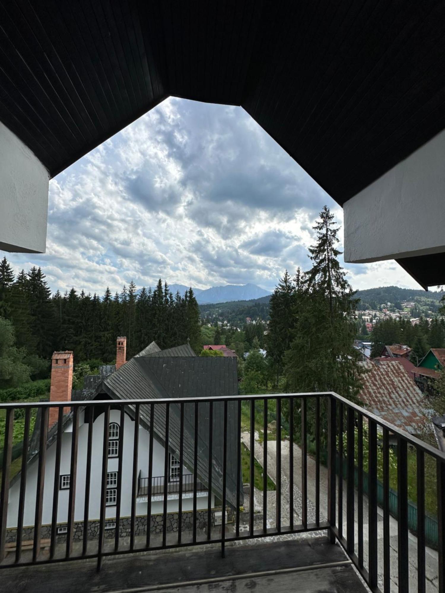Pine Peak Apartments Предеал Екстериор снимка