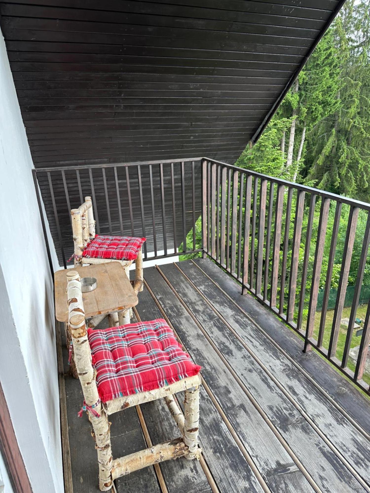 Pine Peak Apartments Предеал Екстериор снимка