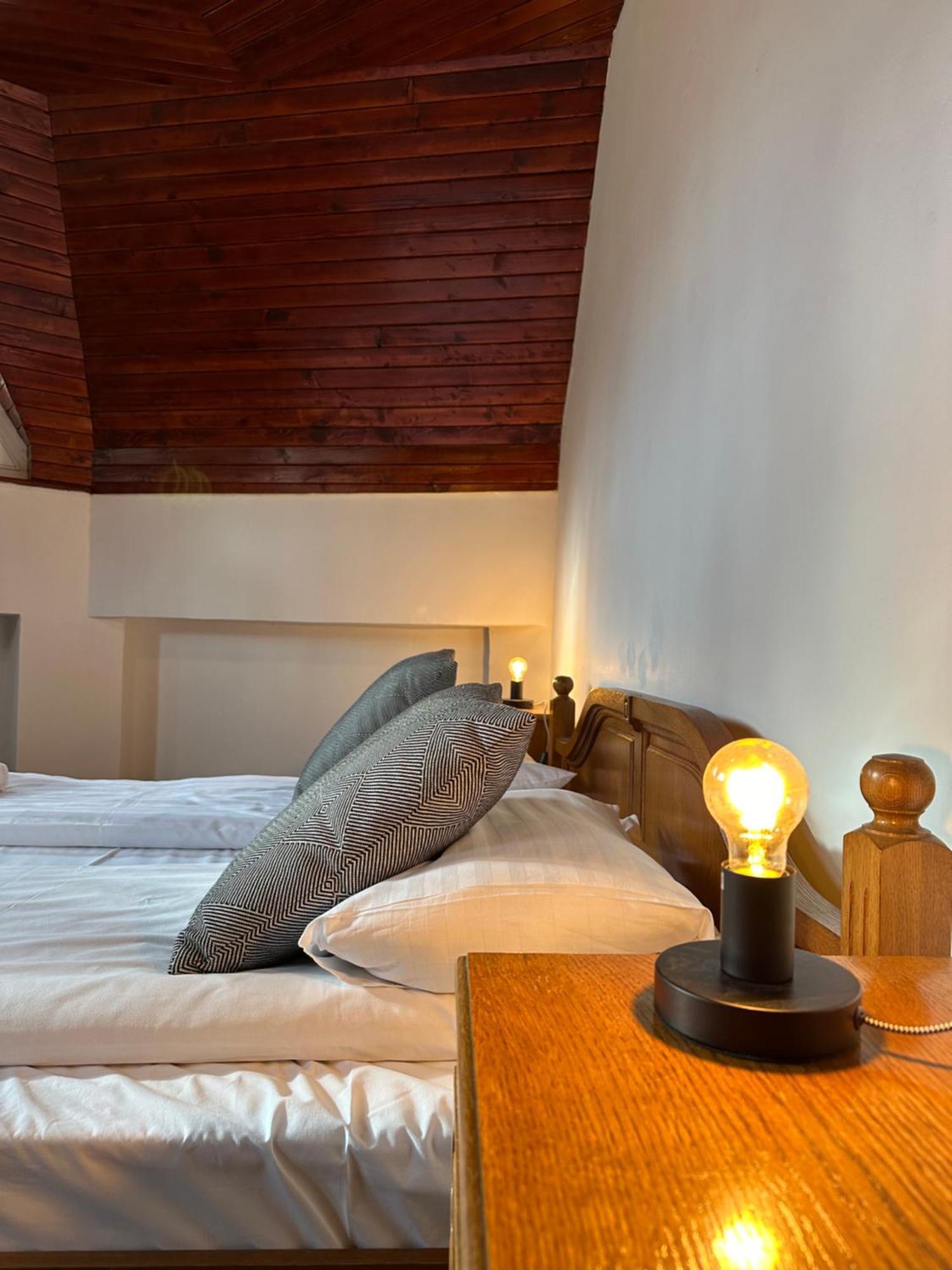 Pine Peak Apartments Предеал Екстериор снимка
