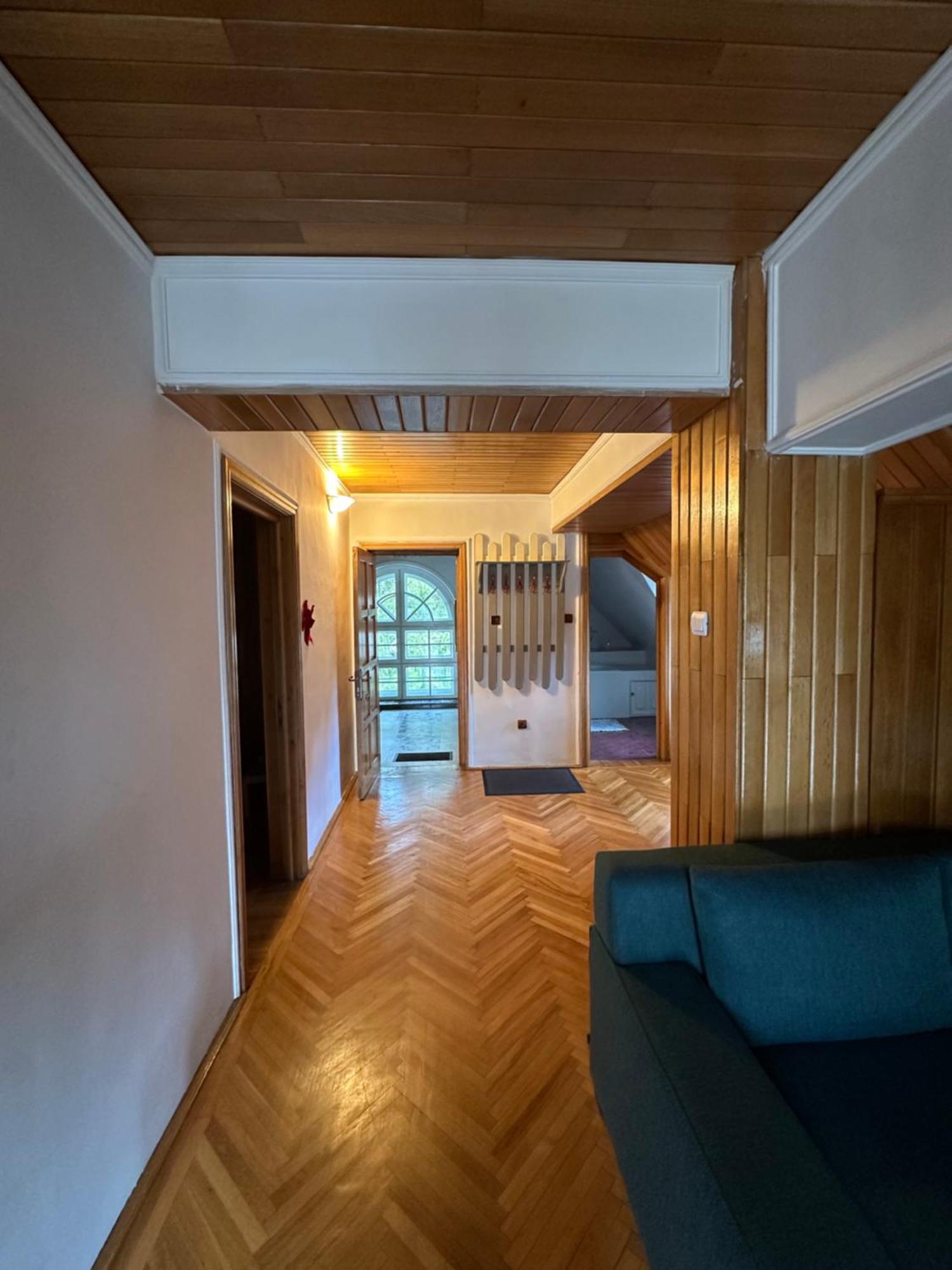 Pine Peak Apartments Предеал Екстериор снимка